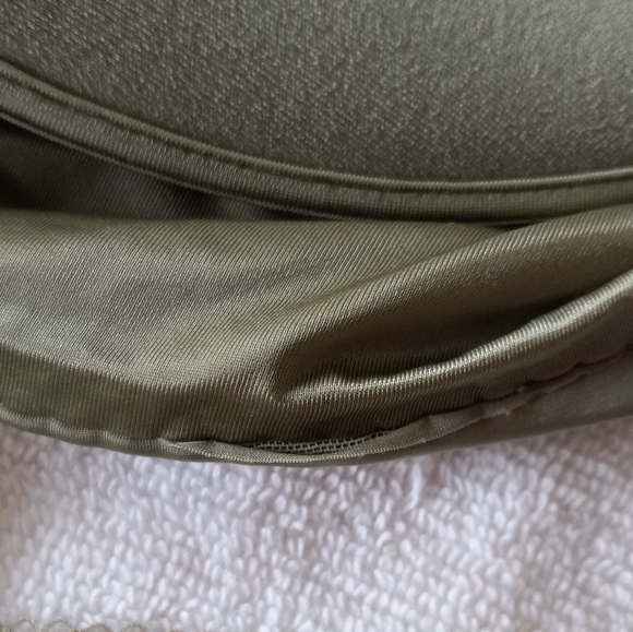 Victoria's Secret Wireless Push Up Racerback Bralette Bundle - Picture 7 of 7